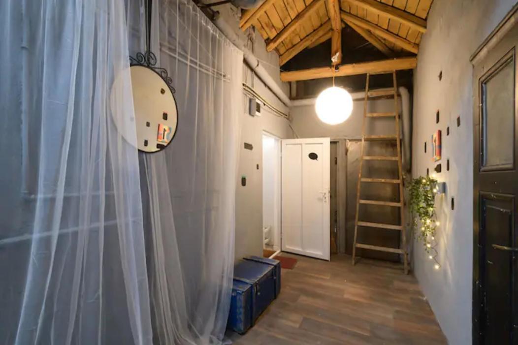Ferienwohnung Cozy Loft In The Heart Of Sofia Exterior foto